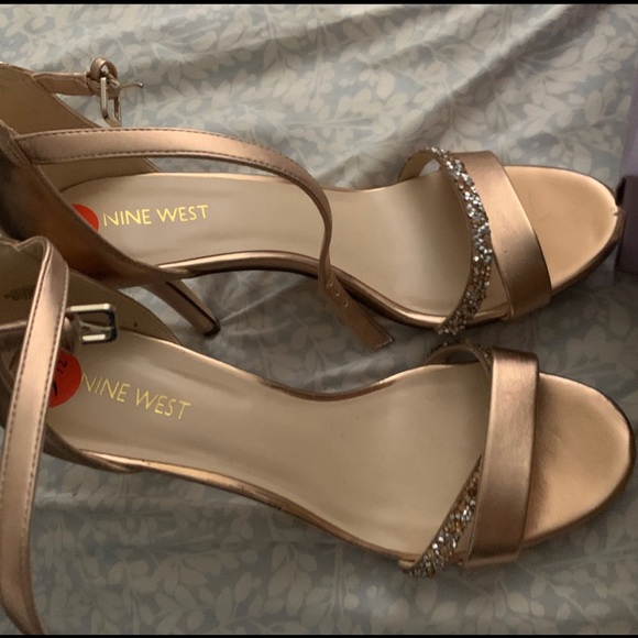 Shoes madden girl , Nine West and Michael korn like new I used one time - Picture 1 of 4
